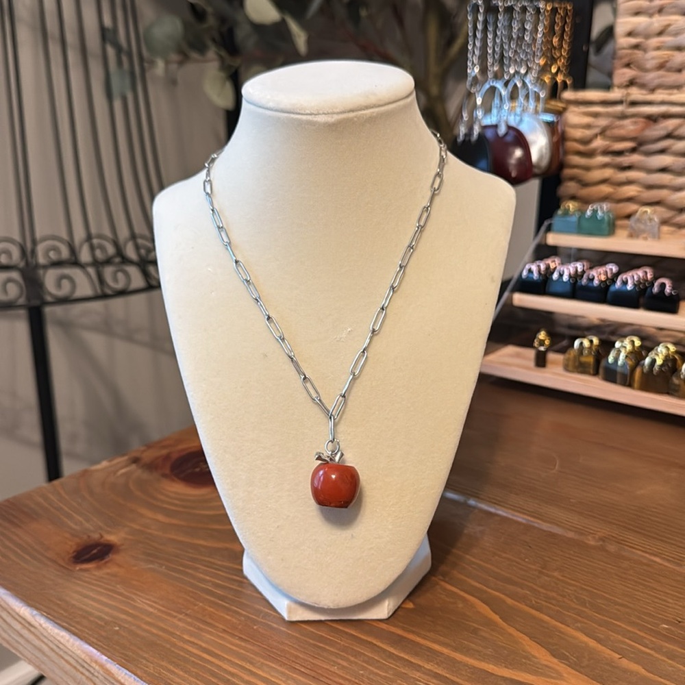 1 pc Apple Paperclip Necklace (various stones) - Picture 7 of 7